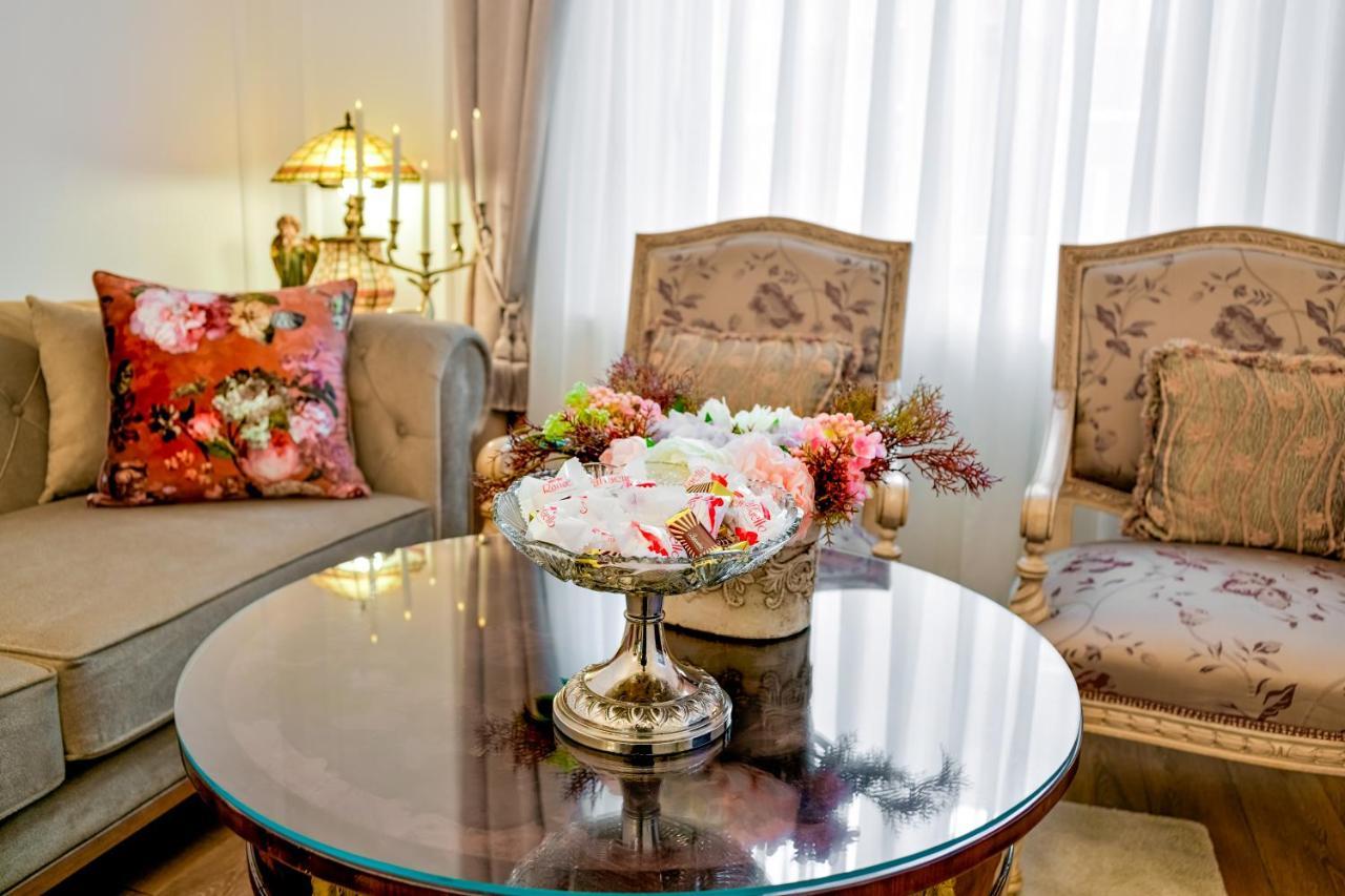 זאגרב Luxury Class Apartment - 1St Floor, Large Apartment, Downtown, Newly Renovated, Fast Wifi, 4X Air Conditioning מראה חיצוני תמונה