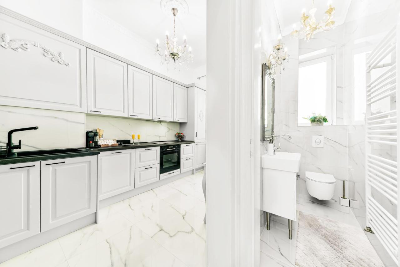 זאגרב Luxury Class Apartment - 1St Floor, Large Apartment, Downtown, Newly Renovated, Fast Wifi, 4X Air Conditioning מראה חיצוני תמונה