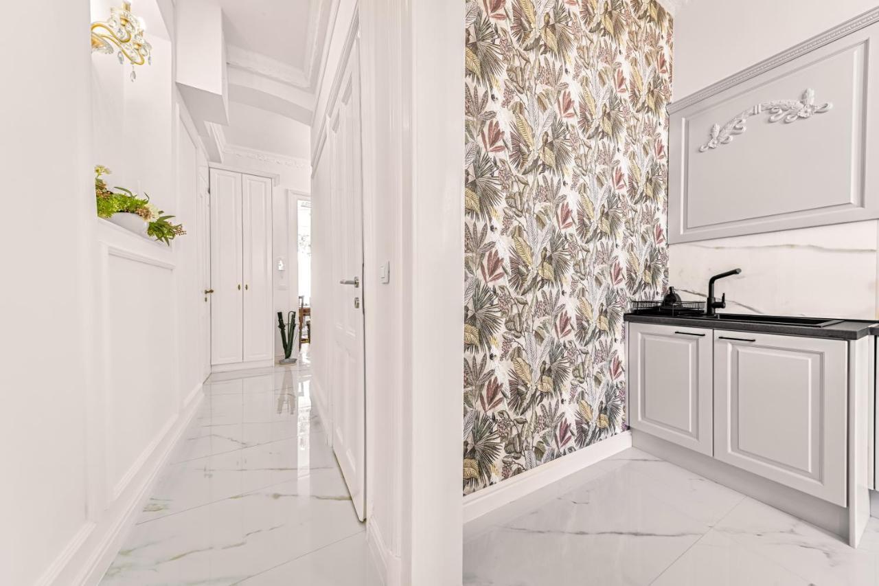 זאגרב Luxury Class Apartment - 1St Floor, Large Apartment, Downtown, Newly Renovated, Fast Wifi, 4X Air Conditioning מראה חיצוני תמונה